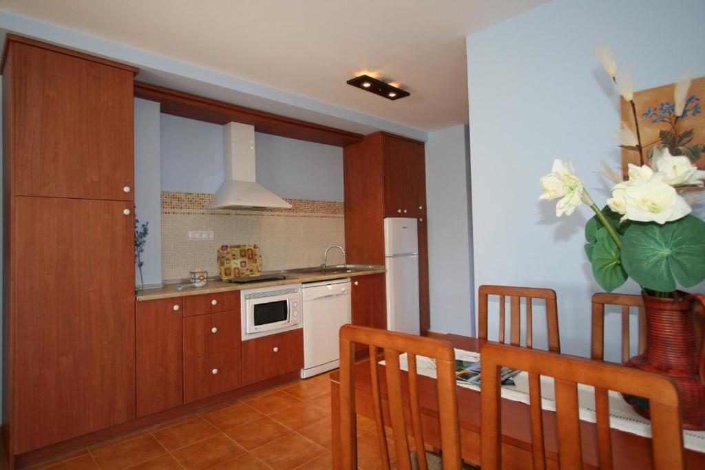 Apartamentos Toraya Hoz de Anero Room photo