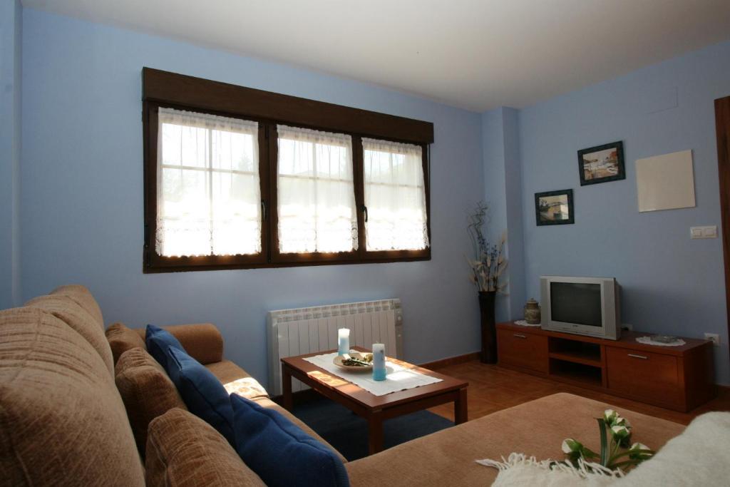 Apartamentos Toraya Hoz de Anero Room photo