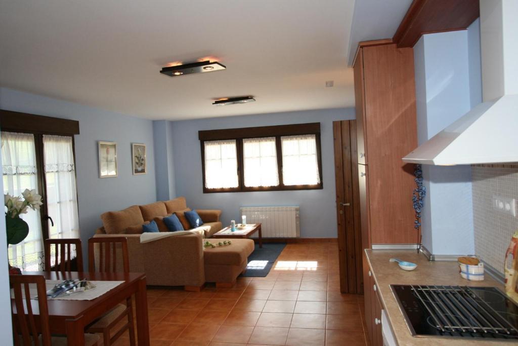 Apartamentos Toraya Hoz de Anero Room photo